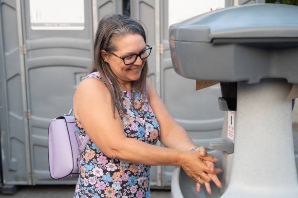 Best Luxury portable toilet rental  in Brownsburg, IN